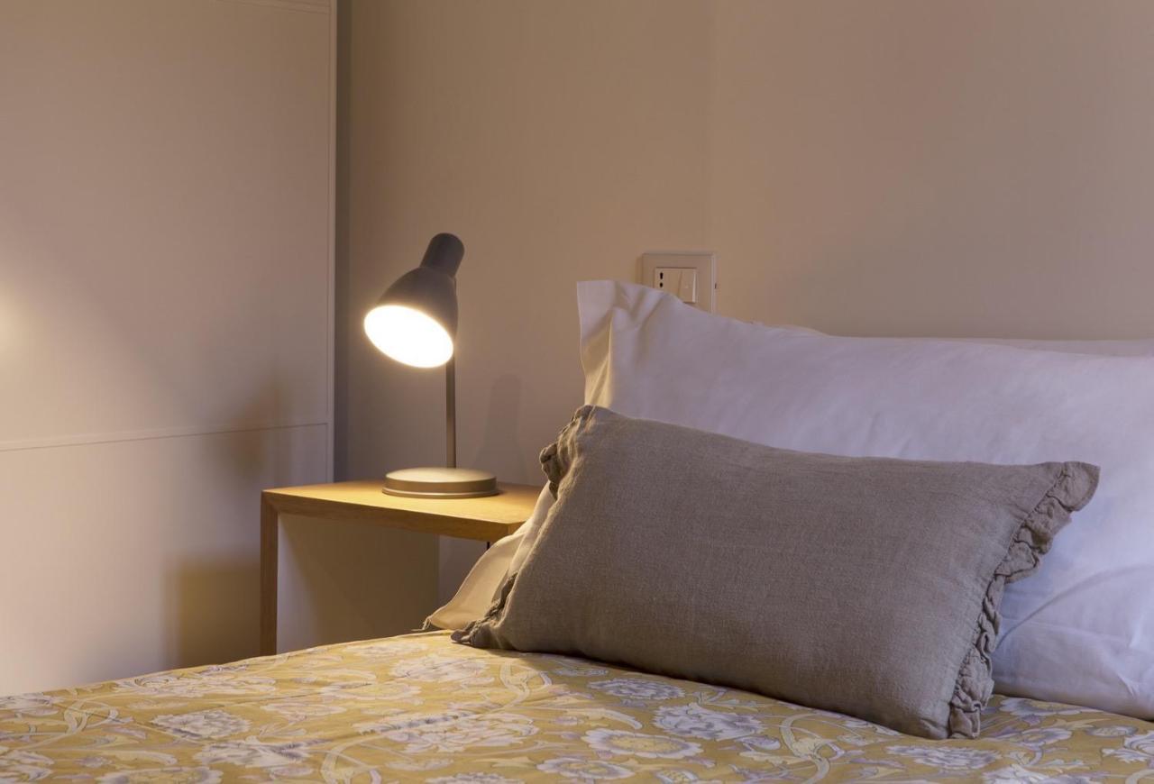 Cozy Apartment In Via Degli Spagnoli - FromhometoРим Экстерьер фото