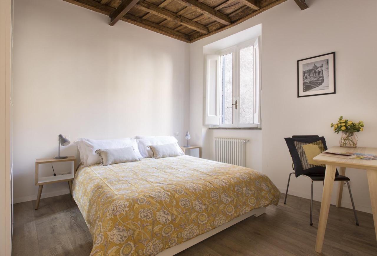 Cozy Apartment In Via Degli Spagnoli - FromhometoРим Экстерьер фото