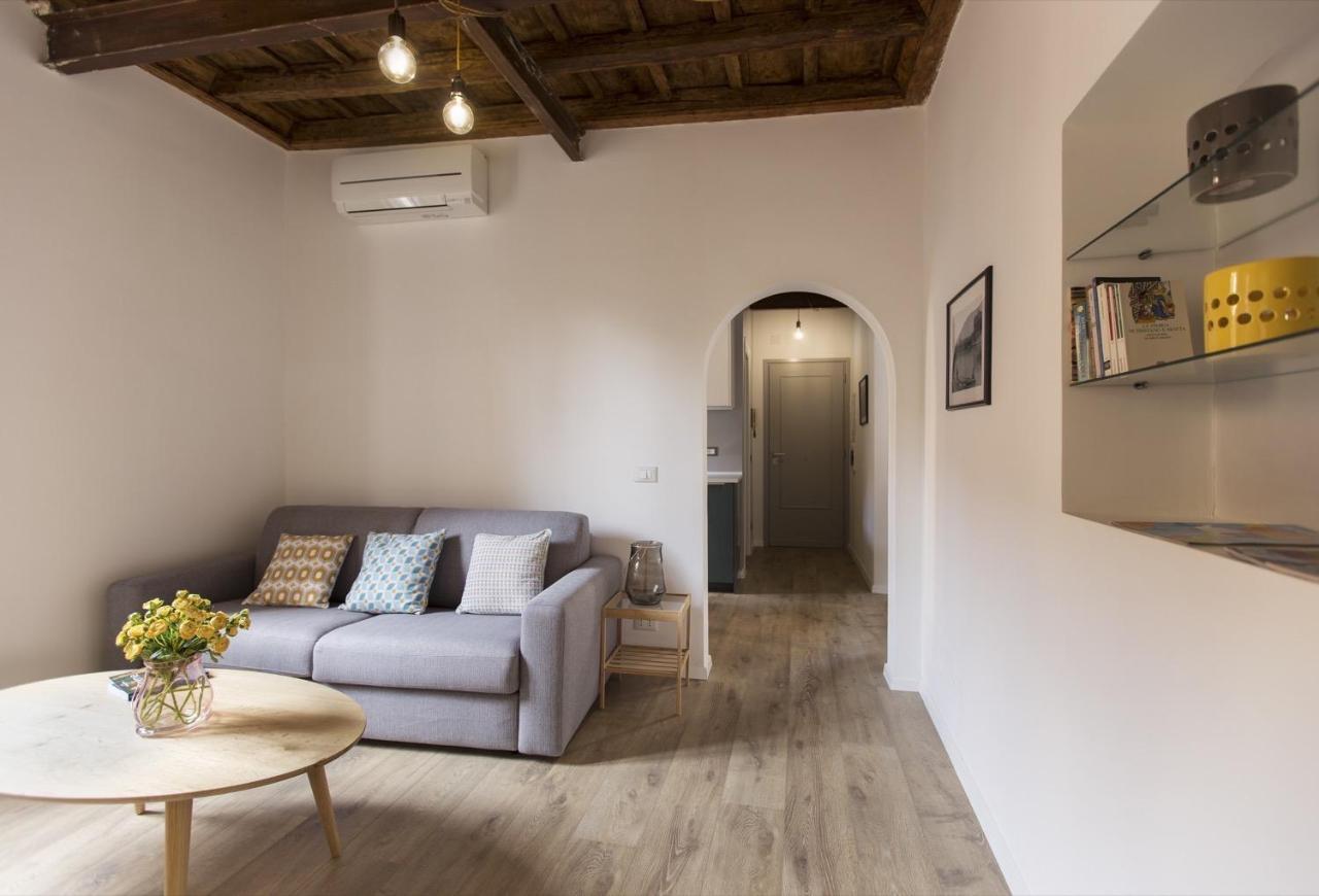 Cozy Apartment In Via Degli Spagnoli - FromhometoРим Экстерьер фото