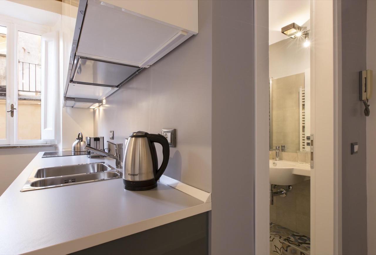 Cozy Apartment In Via Degli Spagnoli - FromhometoРим Экстерьер фото